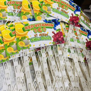 Hanger dây nhựa kẹo Vitamin